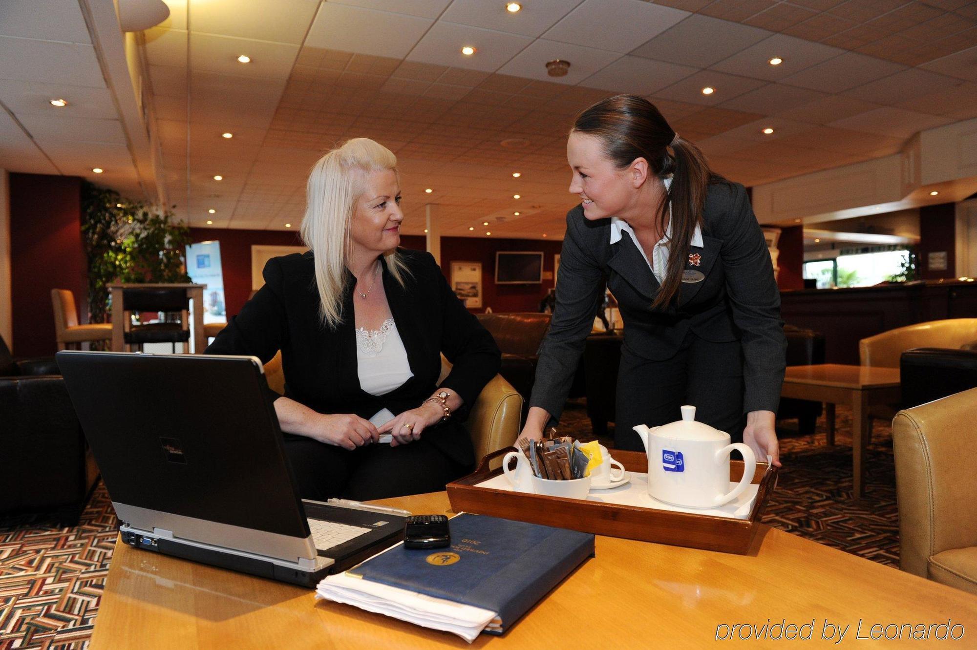 Holiday Inn Wolverhampton - Racecourse By Ihg Exterior foto